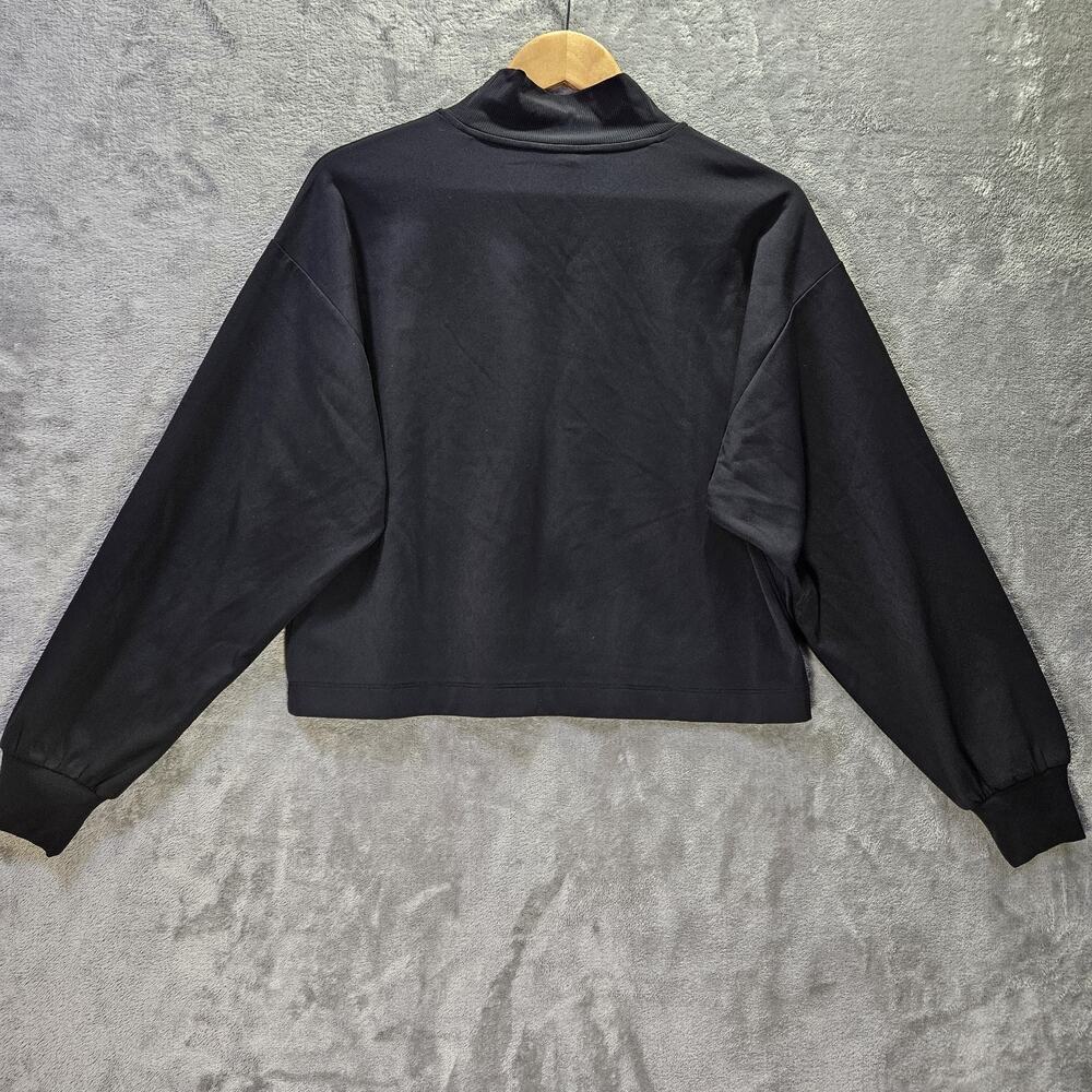 Athleta Cropped Mock Neck Sweatshirt M Navy Black Colorblock Quiet Luxury Clean - Picture 8 of 12